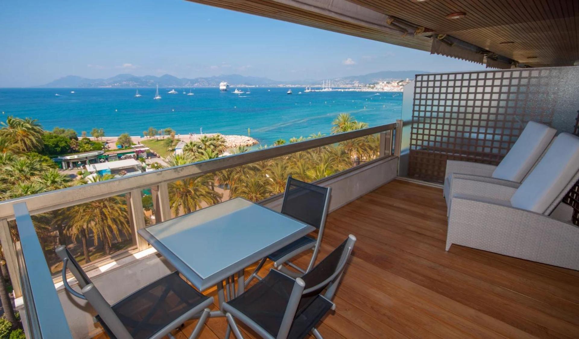 Croisette - 2 Bedrooms - Panoramic Sea View Cannes