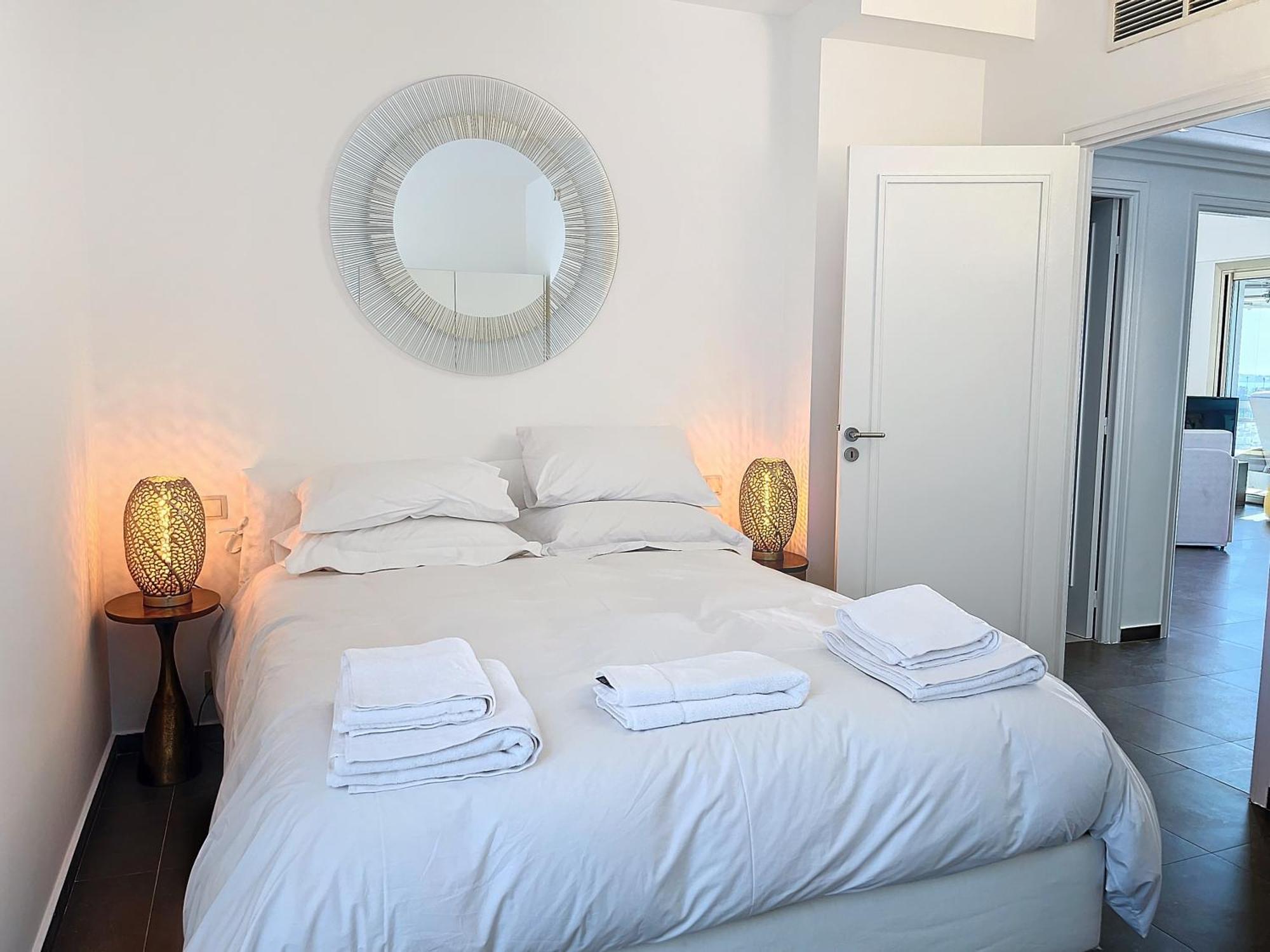 Apartment Croisette - 2 Bedrooms - Panoramic Sea View
